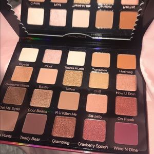 Violet Voss Pro Eyeshadow Pallet